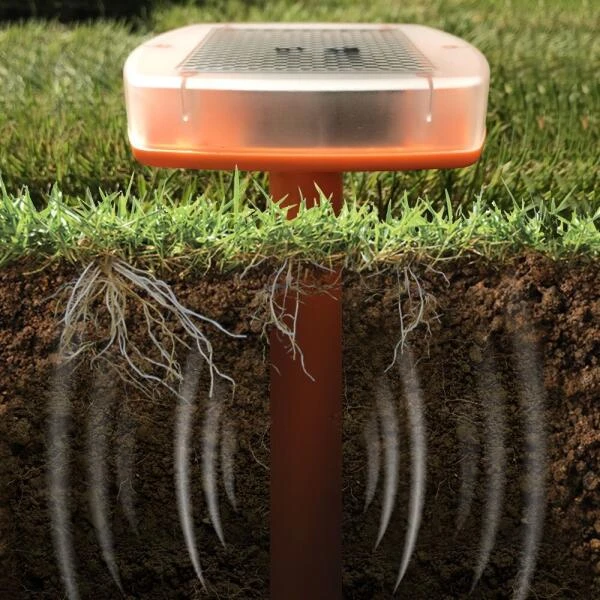 Mollenverjager Mega-Sonic - Op Zonne-energie 3 Mollenverjager Mega-Sonic - Op Zonne-energie